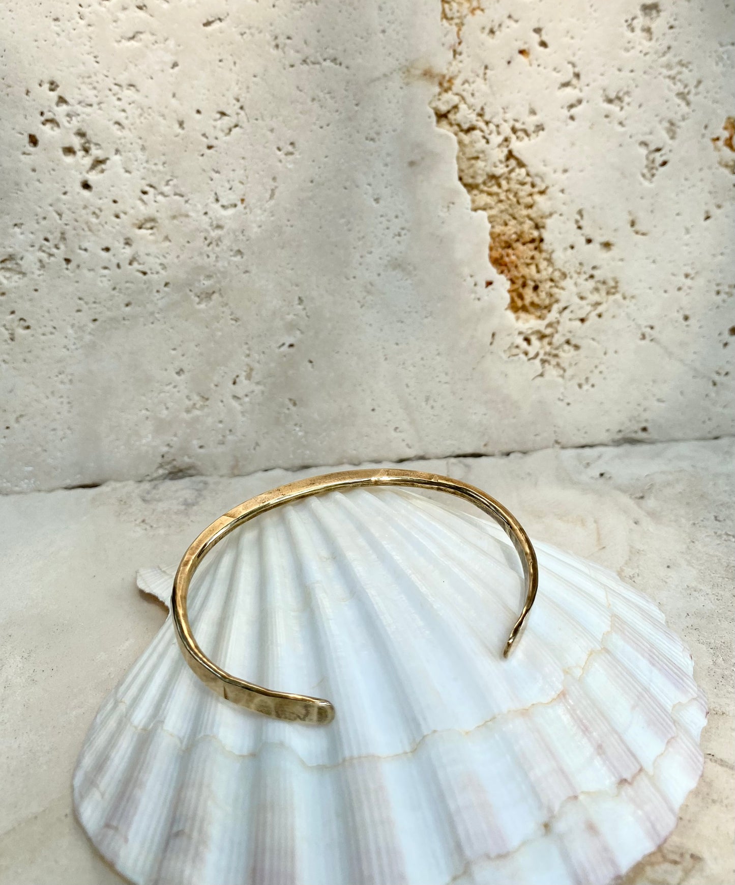 Halo Cuff