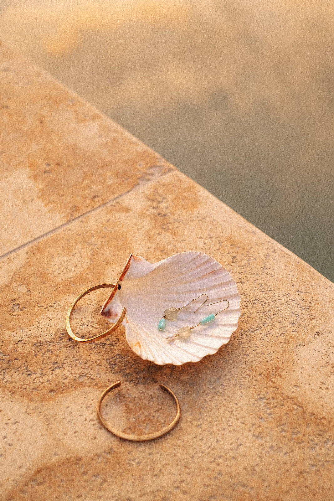 Halo Cuff